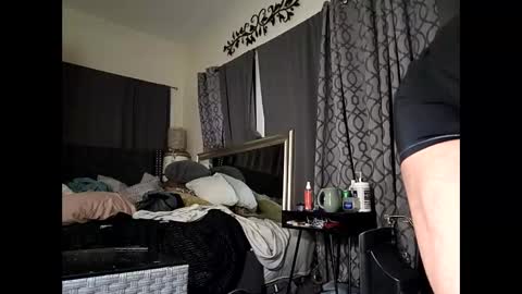 Snapshot of hotrox6942 chatting on February 26, 9:30 am hotrox6942 online show from February 26, 9:30 am