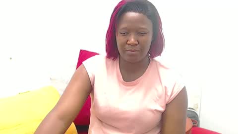Snapshot of hotsexytracyx chatting on December 28, 5:14 pm hotsexytracyx online show from December 28, 5:14 pm