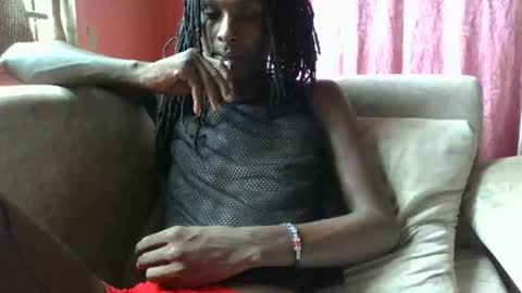 hotshadowx online show from April 9, 10:42 am