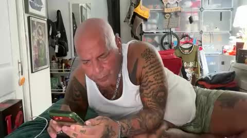 hotstuff775616 online show from November 10, 2:21 am