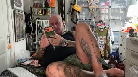 hotstuff775616 online show from November 19, 2:22 am