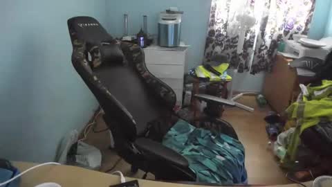 Snapshot of hotsummer1996 chatting on October 16, 3:02 pm hot online show from October 16, 3:02 pm