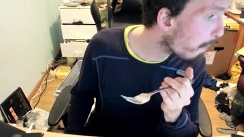 Snapshot of hotsummer1996 chatting on November 28, 3:58 pm hot online show from November 28, 3:58 pm