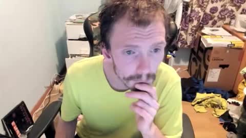 Snapshot of hotsummer1996 chatting on December 1, 6:35 pm hot online show from December 1, 6:35 pm