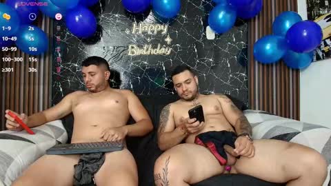 hott_asses online show from February 10, 4:52 am
