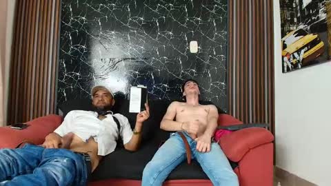 hott_asses online show from February 19, 2:33 am