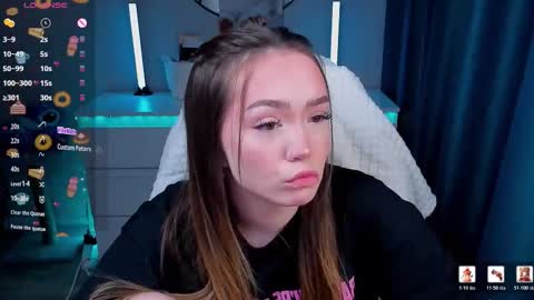 hello Im Eva online show from February 12, 6:14 pm