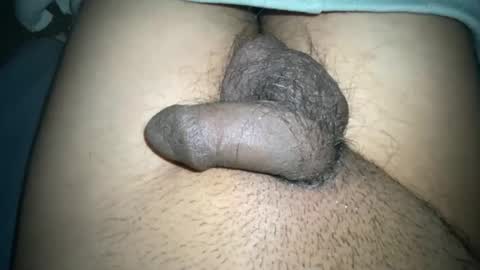 Snapshot of hottestguyhere6 chatting on October 30, 12:23 am hottestguyhere6 online show from October 30, 12:23 am