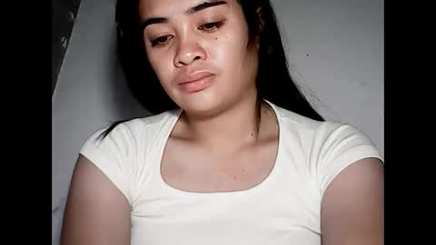 Snapshot of hottie_asianbabe chatting on January 19, 4:22 pm Leen online show from January 19, 4:22 pm