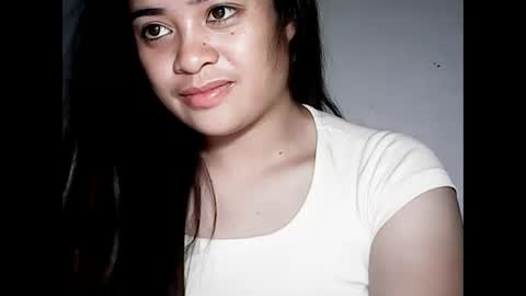 Snapshot of hottie_asianbabe chatting on February 5, 1:54 am Leen online show from February 5, 1:54 am