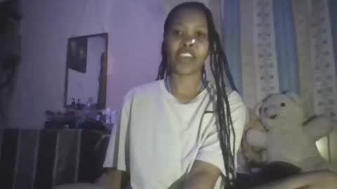 Snapshot of hottie_creamy chatting on October 14, 8:59 am hottiecreamys cam online show from October 14, 8:59 am