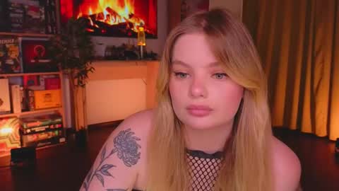 Snapshot of hottie_jane chatting on September 27, 7:30 pm Jane online show from September 27, 7:30 pm