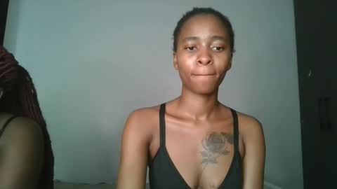 Snapshot of hottie_mistie chatting on June 8, 5:08 am hottie_mistie online show from June 8, 5:08 am