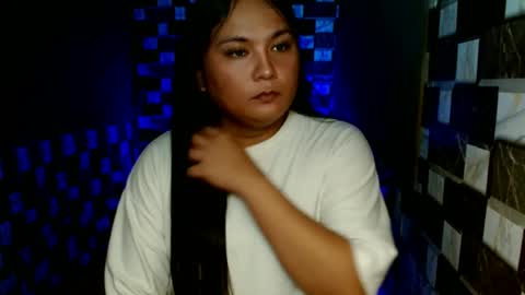 hottie_uzeah21 online show from June 29, 7:36 am