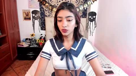 Snapshot of hottie_veronica chatting on October 31, 11:28 pm Veronica independent model online show from October 31, 11:28 pm