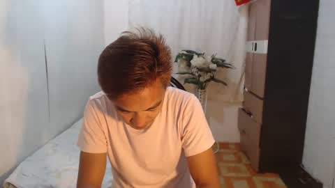 Snapshot of hottiemilfcouple chatting on September 18, 8:49 am hottiemilfcouple online show from September 18, 8:49 am