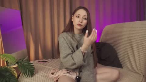 hottpeachh online show from October 8, 5:21 pm