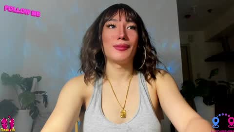 Snapshot of hottycrishinaxx chatting on February 8, 3:41 am crishinahotty online show from February 8, 3:41 am