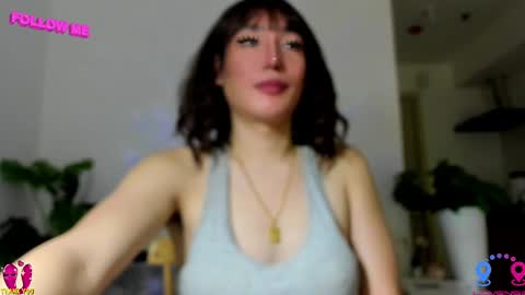 Snapshot of hottycrishinaxx chatting on February 21, 5:02 am crishinahotty online show from February 21, 5:02 am