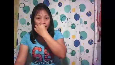 Snapshot of hottyelle1 chatting on February 11, 9:58 am hottyelle1 online show from February 11, 9:58 am