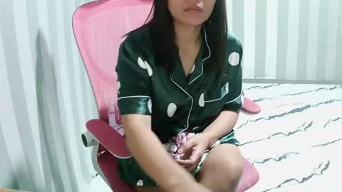 hottypinay300716 online show from June 11, 7:56 pm