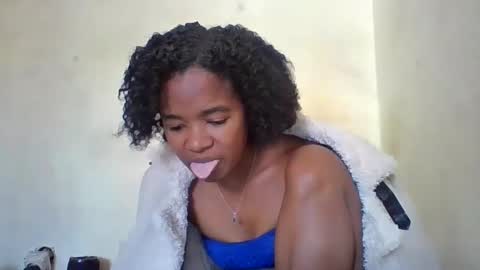 hotvanessa98 online show from May 8, 6:19 am
