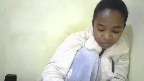 hotvanessa98 online show from May 12, 10:40 pm