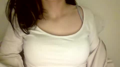 Snapshot of hotwinterxx chatting on December 14, 9:40 am Hotwixx online show from December 14, 9:40 am