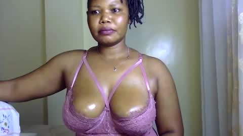 hotysquiter433224 online show from November 24, 9:42 am