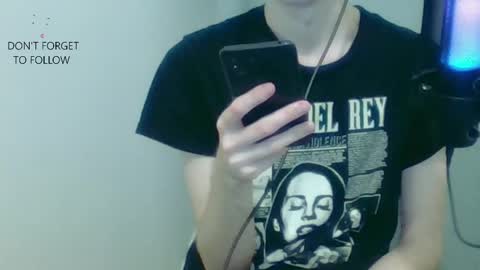 Snapshot of houdenni chatting on February 11, 7:27 pm twinkie online show from February 11, 7:27 pm