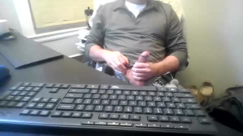 Snapshot of hoverday chatting on June 12, 3:27 am hoverday online show from June 12, 3:27 am