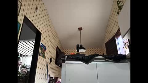 howarudoing online show from January 6, 2:43 pm