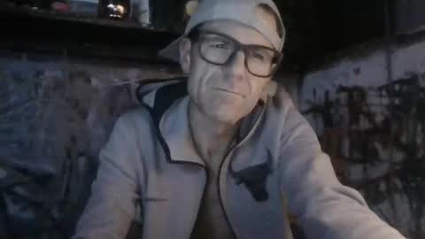 ask me online show from November 24, 8:47 am