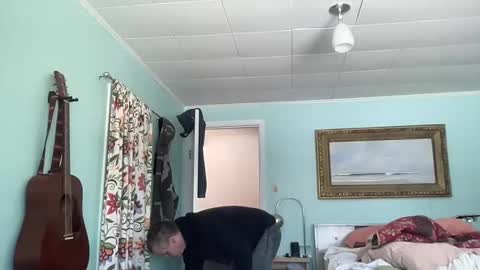 Snapshot of howlingatnothing chatting on February 22, 7:47 pm howlingatnothing online show from February 22, 7:47 pm