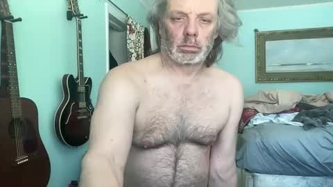 Snapshot of howlingatnothing chatting on February 13, 7:21 pm howlingatnothing online show from February 13, 7:21 pm