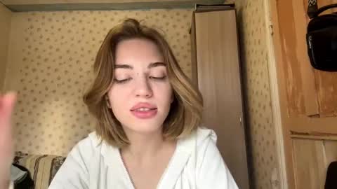 Snapshot of hsiuscherich chatting on November 14, 7:40 am hsiuscherich online show from November 14, 7:40 am