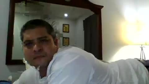 Snapshot of htownmademe chatting on July 16, 5:02 am htownmademe online show from July 16, 5:02 am
