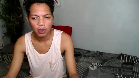 Snapshot of huge_twilight chatting on December 2, 2:08 pm joemari online show from December 2, 2:08 pm