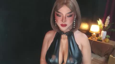 Christine online show from May 25, 4:13 pm