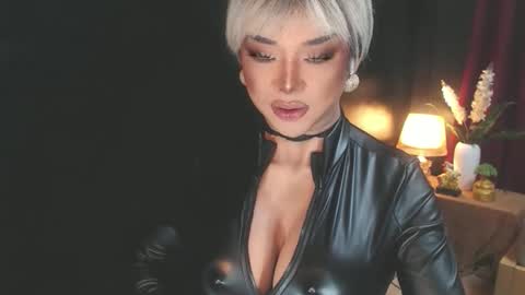 Christine online show from May 27, 4:15 pm