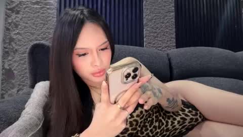 Tine Castillo online show from November 18, 3:16 pm