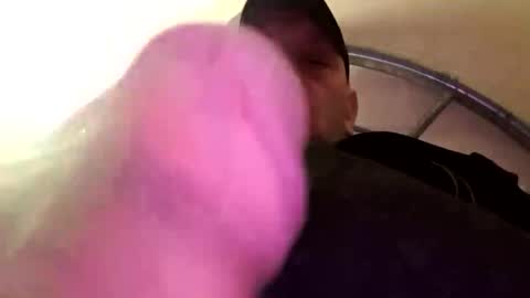 hugecummer10 online show from February 4, 2:17 am