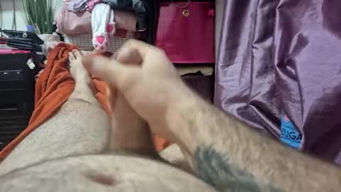 hugedick2469 online show from January 26, 3:06 am