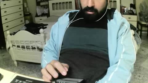 Snapshot of hugeveiny chatting on March 17, 12:41 pm hugeveiny online show from March 17, 12:41 pm