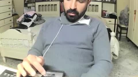 Snapshot of hugeveiny chatting on April 13, 5:07 pm hugeveiny online show from April 13, 5:07 pm