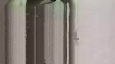 Snapshot of hugexxxcummer chatting on February 8, 7:12 am hugexxxcummer online show from February 8, 7:12 am