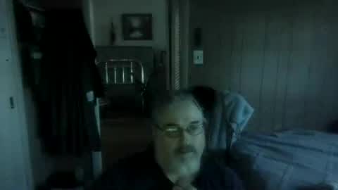 Snapshot of huggybear566 chatting on June 19, 11:14 am lonely huggy bear online show from June 19, 11:14 am