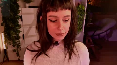 Mika online show from April 12, 4:45 pm