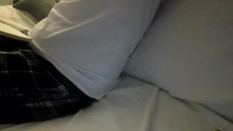 Snapshot of huguit0266666 chatting on March 28, 1:38 am hugx29 online show from March 28, 1:38 am