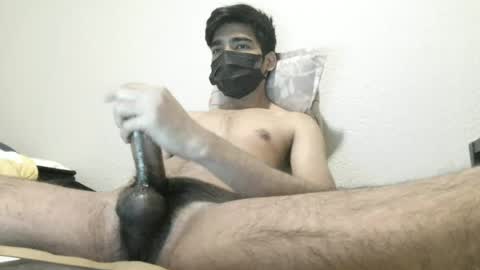 hulkyking1812000 online show from May 30, 2:25 pm